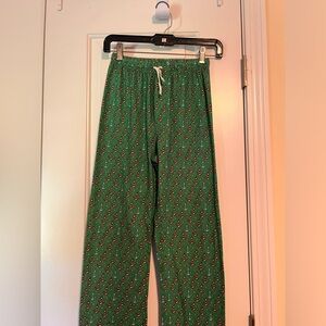Vineyard Vines lightweight pajamas pants, size youth S.